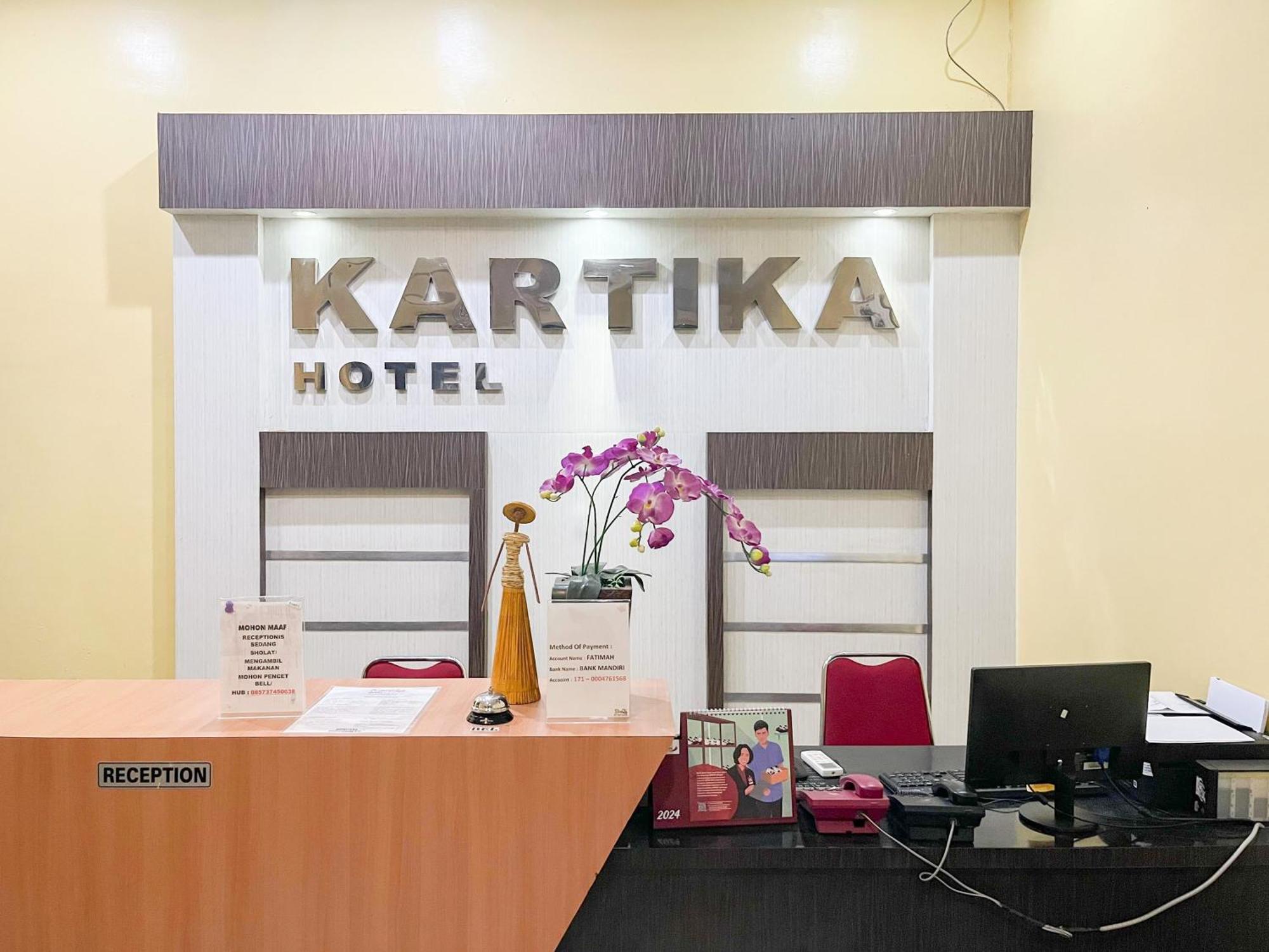 Kartika Hotel Syariah Pacitan Mitra Reddoorz Bagian luar foto